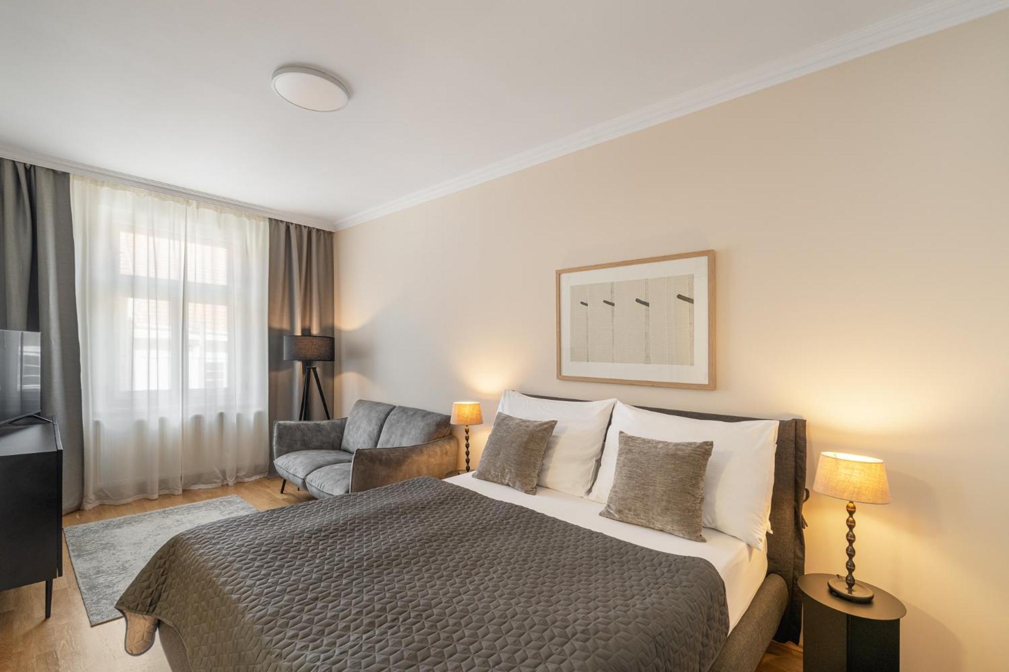 Hunger Wall Residence Prague Ngoại thất bức ảnh