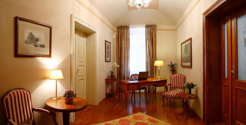 Hunger Wall Residence Prague Ngoại thất bức ảnh