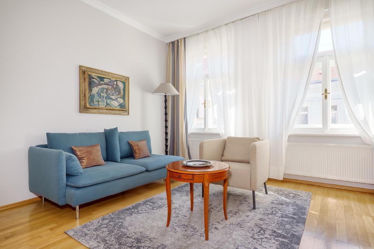 Hunger Wall Residence Prague Ngoại thất bức ảnh